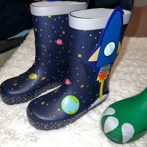 2 Pair Of Rain Boots